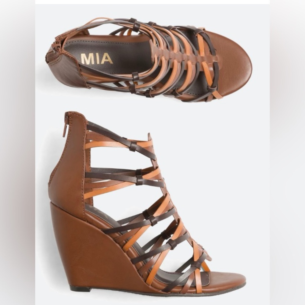 Mia-Aisha Caged Wedge